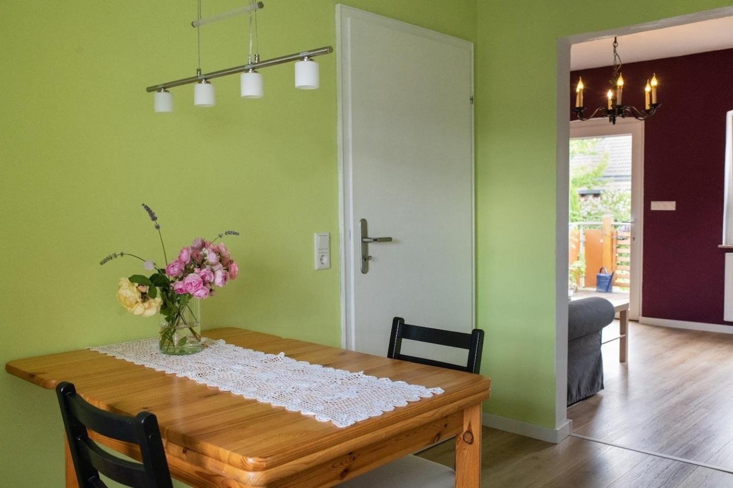 Farbenfrohe Ferienwohnung Detmold Exterior photo